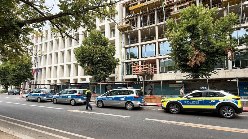 Berlin polisi avtomobillə hücumun şübhəlisinin öldürüldüyünü açıqladı