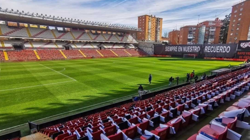 La Liqa klubunun stadionu çempionatın startına iki həftə qalmış bağlandı