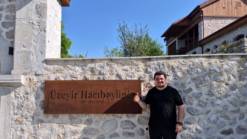 Dağılmayan tifaq – Üzeyir Hacıbəylinin Şuşadakı ev-muzeyi -