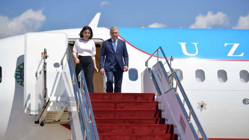 Şavkat Mirziyoyev Qırğızıstanda səfərdədir