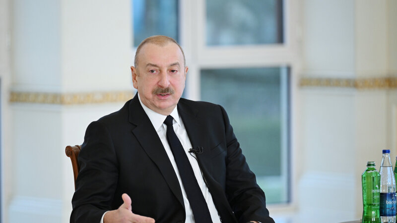 İlham Əliyev Qarabağın bərpasında köməyə görə Qırğızıstana təşəkkür etdi