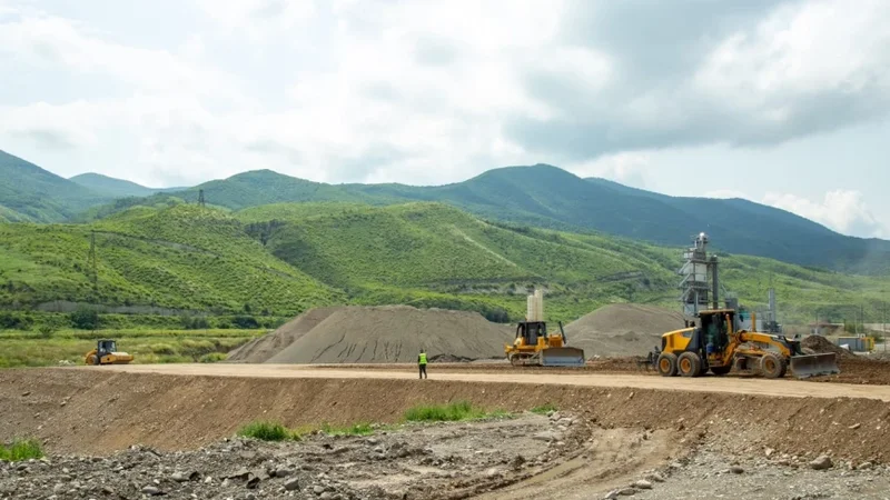 Ağdam–Xankəndi dəmir yolu xəttinin tikintisi sürətlə davam edir
