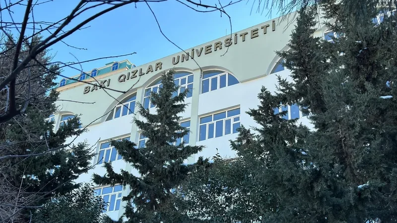 Fəaliyyəti dayandırılan universitetin pedaqoji heyəti ilə bağlı - AÇIQLAMA