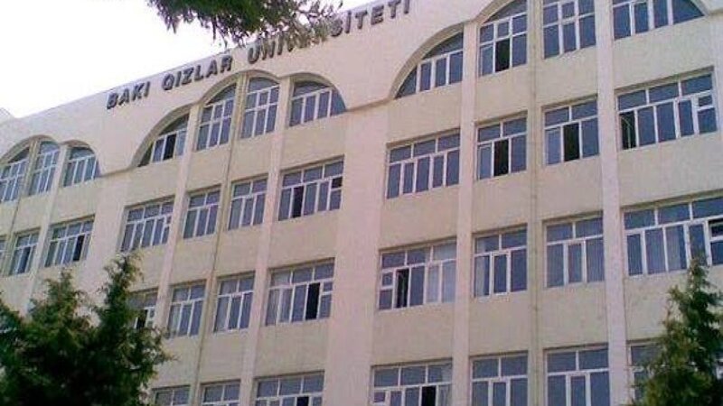 Nazir müavini Bakı Qızlar Universitetinin bağlanmasına münasibət bildirdi