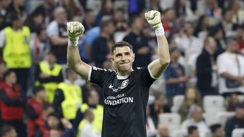 Martinez “Aston Villa” ilə bağlı qərarını verdi