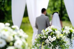 17 yaşlı qıza nişan mərasimi keçirildi, valideynləri polisə dəvət olundu