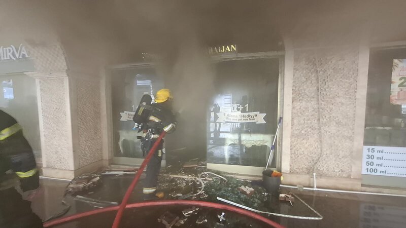 Səbaildə obyekt yanır, vətəndaşlar təxliyə edilir - YENİLƏNDİ/FOTO/VİDEO