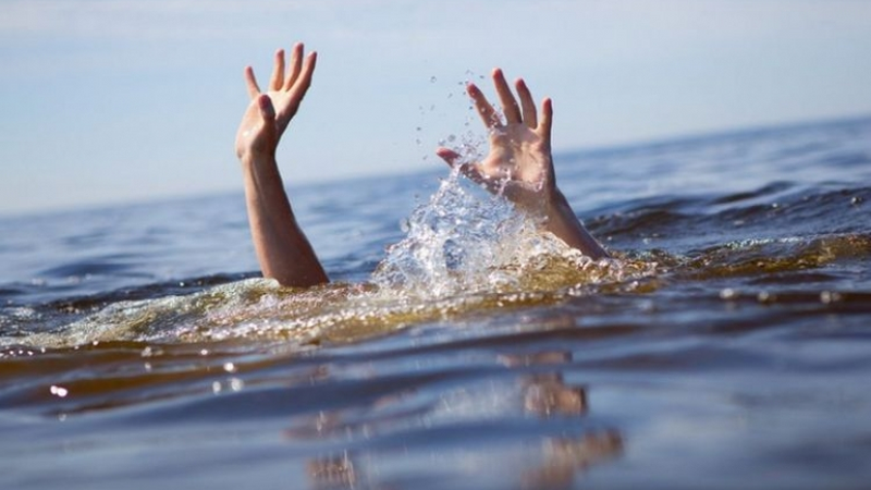 Samuxda 17 yaşlı qız Kürdə batıb, axtarışlar davam edir