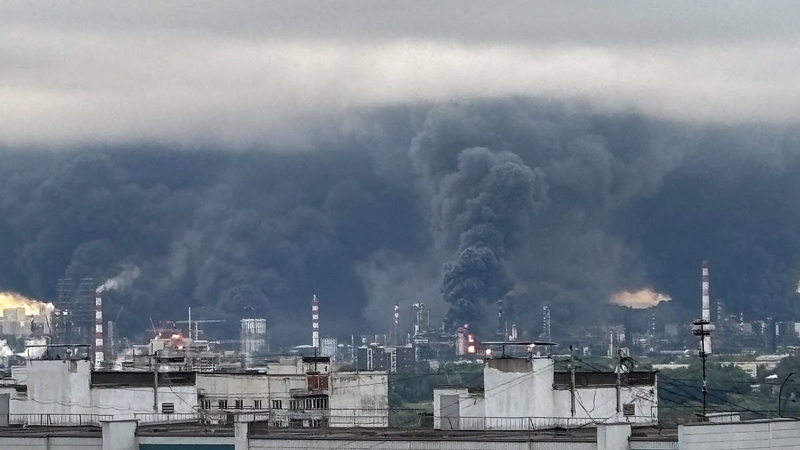 Ukrayna 2500 kilometr məsafədəki Rusiya vilayətini bombardman etdi