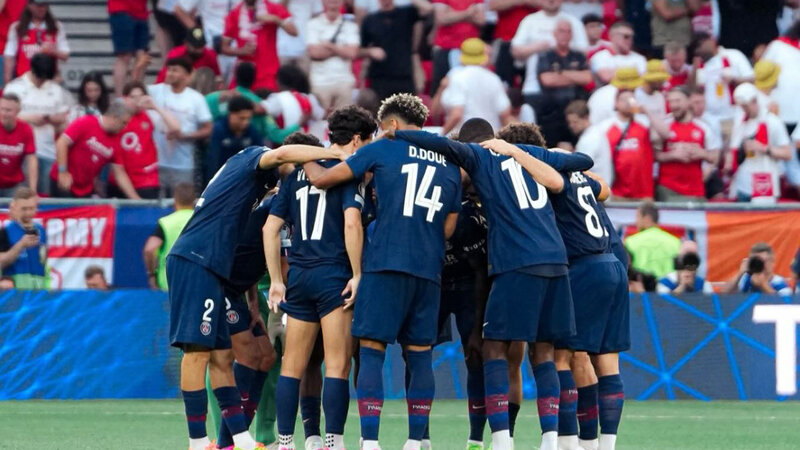 PSJ ardıcıl ikinci dəfə UEFA Superkubokunu qazandı