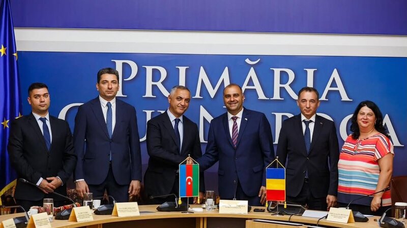 Prezidentin xüsusi nümayəndəsi Rumıniyanın Kluj-Napoka şəhərinin rəhbərliyi ilə görüşüb
