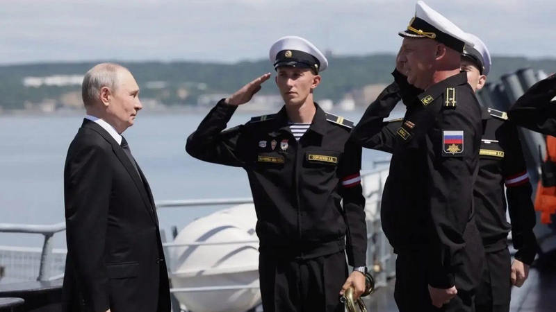 Çin Putinin mübahisəli bölgəyə səfiri ilə bağlı bəyanat verdi