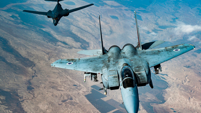 İsrail qırıcılarla İdlibdə hərbi aerodroma zərbələr endirib