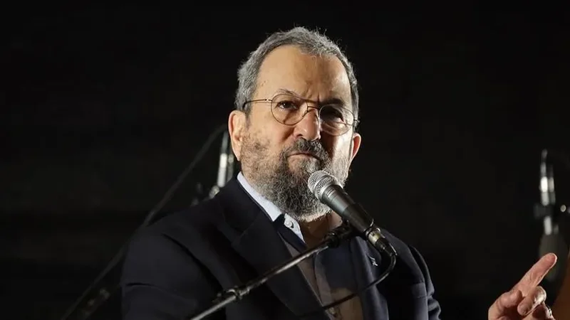 Ehud Barakdan Netanyahuya xəbərdarlıq: Türkiyə İran və Suriya deyil
