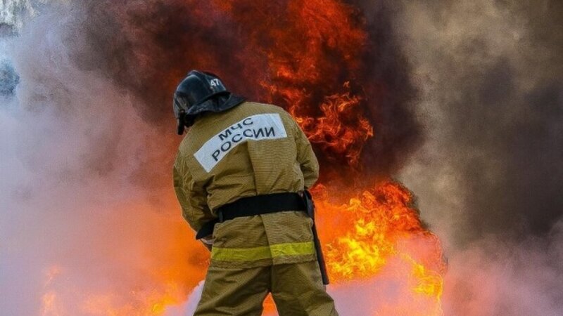 Permdə Lukoil neft emalı zavoduna dron hücumu nəticəsində yanğın başlayıb