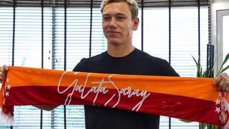 “Qalatasaray”ın yeni transferi “Lokomotiv” tarixinin ən bahalı satışı olub