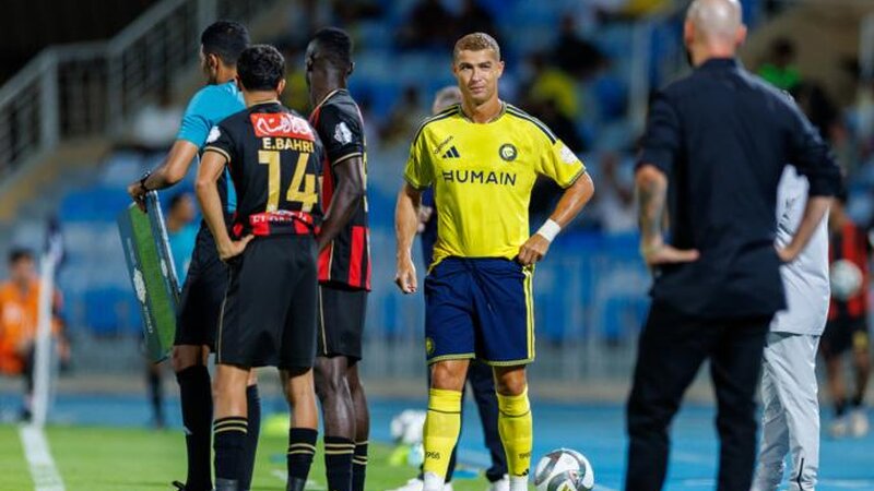 Ronaldo toyundan sonra ilk qolunu vurdu