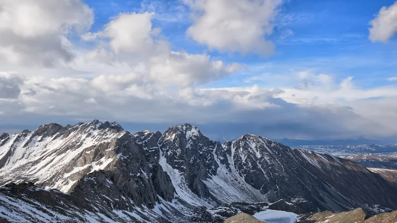 Qırğızıstanda itkin düşən alpinistlərin axtarışları başa çatdı