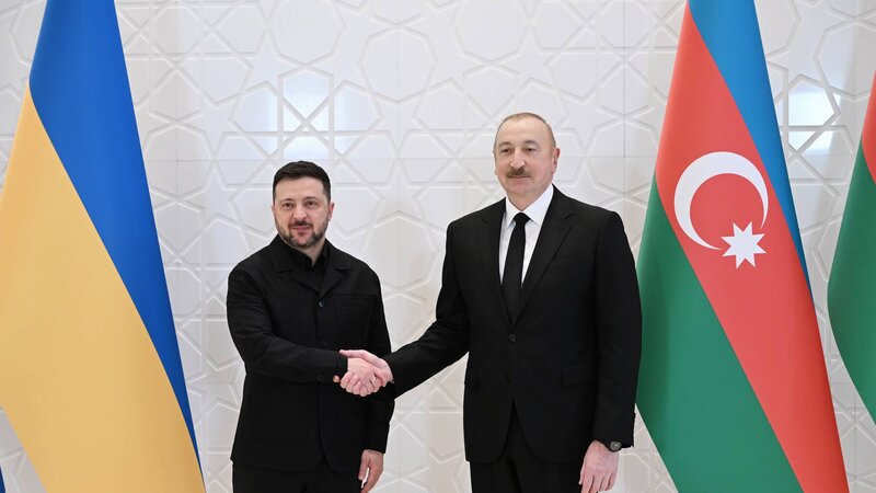 İlham Əliyev Volodimir Zelenskiyə təbrik məktubu göndərdi