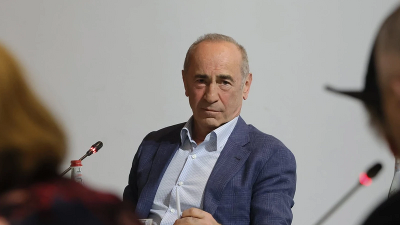 Robert Köçəryan xəstəxanaya yerləşdirildi