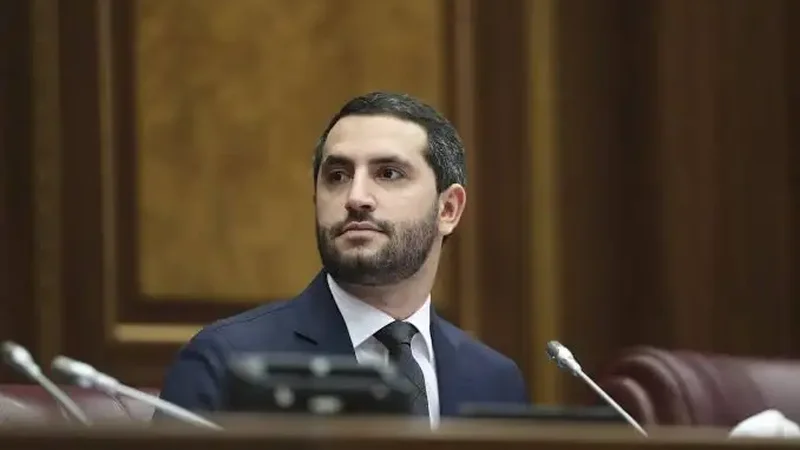 Ruben Rubinyan: Bizi Avropa İttifaqına yaxınlaşmağa sövq edən Rusiyadır