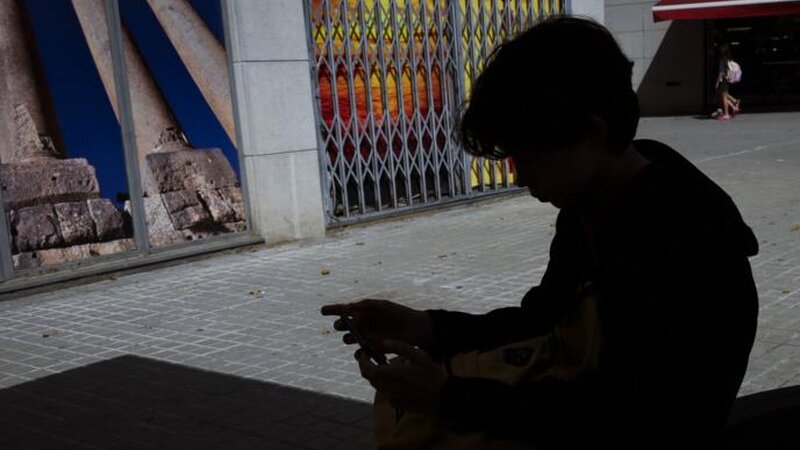 “Meta”nı uşaqlara zərər işi üzrə 1,4 trilyon dollarlıq cərimə gözləyə bilər
