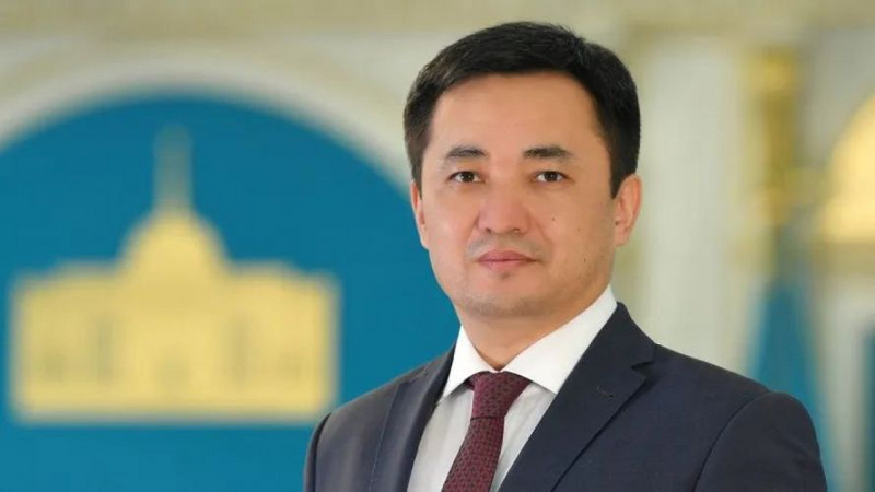 Aybek Dədebay Qazaxıstan Qurultayının yeni sədri seçilib