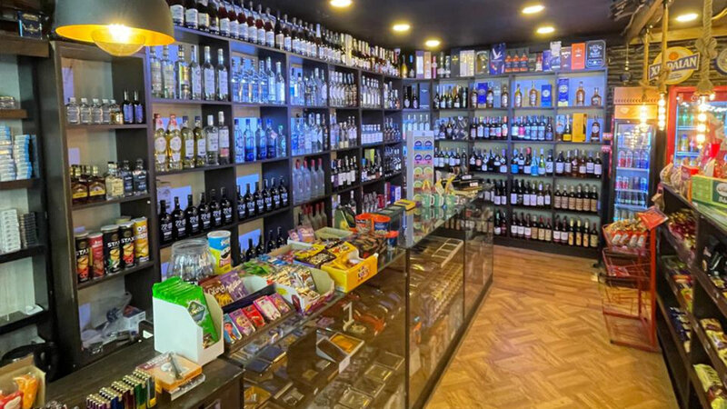 Alkoqollu içkilərin satışı mağazasında saxta içkilər aşkarlandı