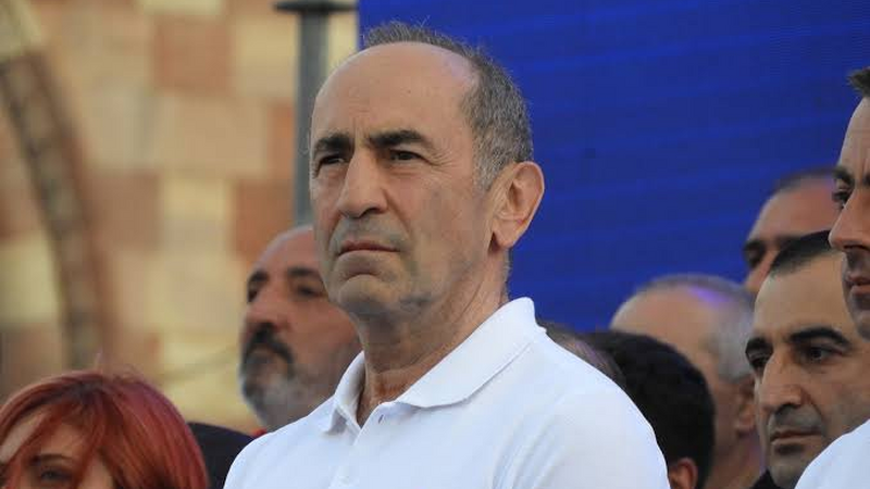 Putin Köçəryanı qurtarmaq üçün müdaxilə edəcək?