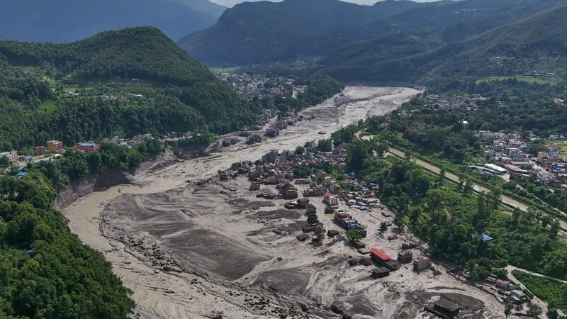 Nepalda ölənlərin sayı 675-ə yüksəlib, 200-dən çox turist itkin düşüb -