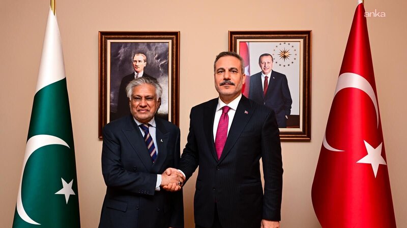 Hakan Fidan Pakistanlı həmkarı ilə İstanbulda görüşüb