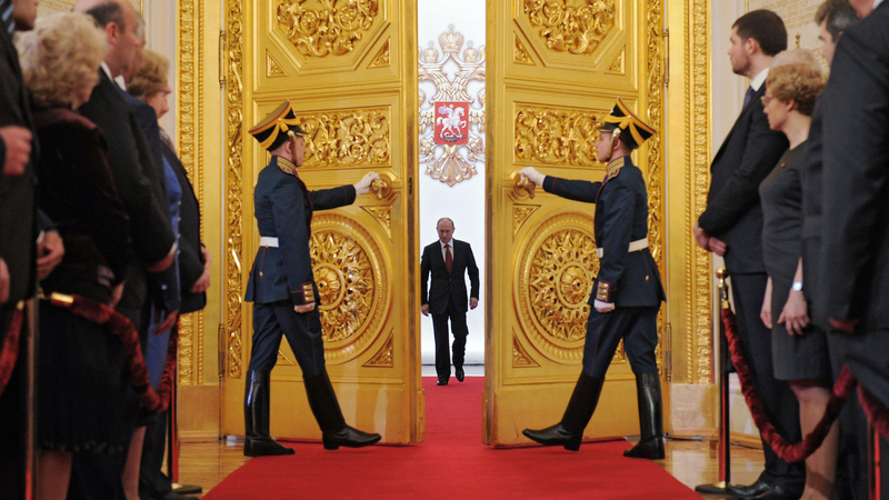 “Foreign Affairs”: Kremlin paranoyası Rusiyanı iflic etməyə başlayıb