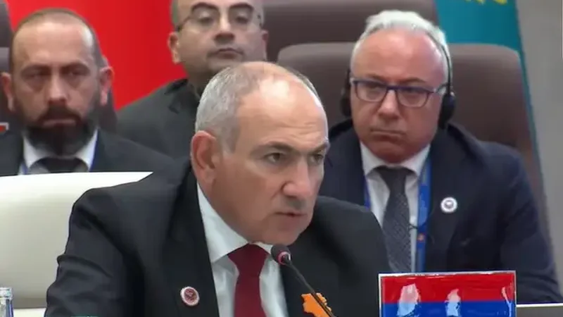 Paşinyan: Azərbaycanla dövlətlərarası kommunikasiyalar qurmaq üzərində işləyirik