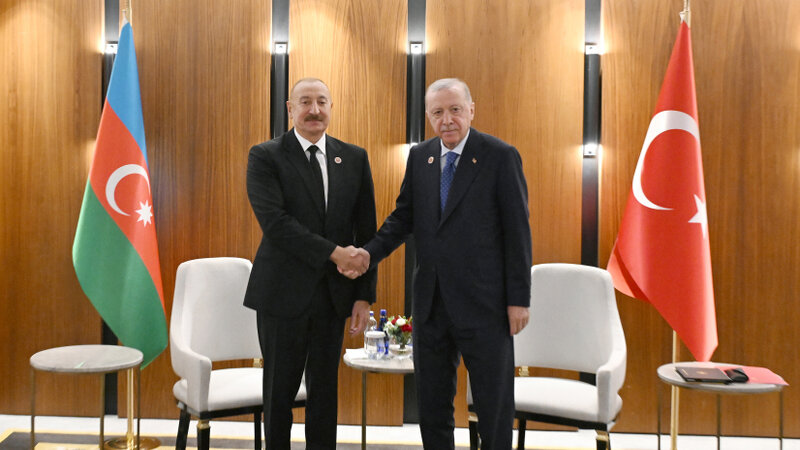 İlham Əliyev Rəcəb Tayyib Ərdoğanla görüşdü