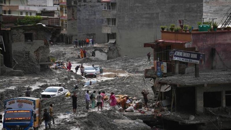 Nepalda torpaq sürüşməsi qurbanlarının sayı 1127-yə çatıb