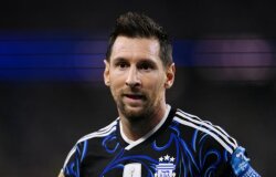 Argentinada oyunlar Messinin şərəfinə 10-cu dəqiqədə dayandırılacaq