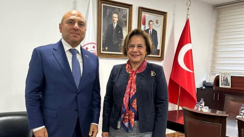 Azərbaycanın Türkiyədəki səfiri xarici işlər nazirinin müavini ilə görüşdü
