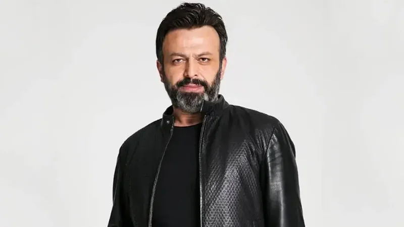 Tanınmış aktyor Serhat Mustafa Kılıç evində ölü tapılıb