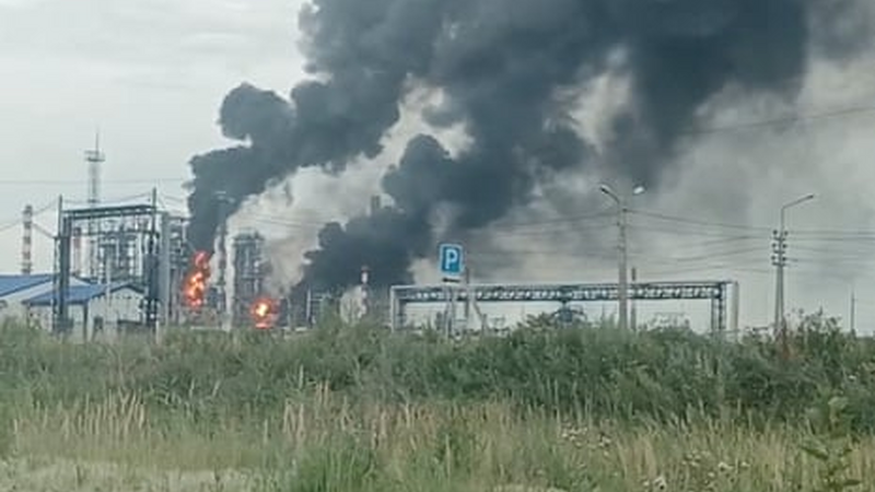Ukrayna Ryazan, Perm və Tatarıstanda neft emalı zavodlarını vurdu