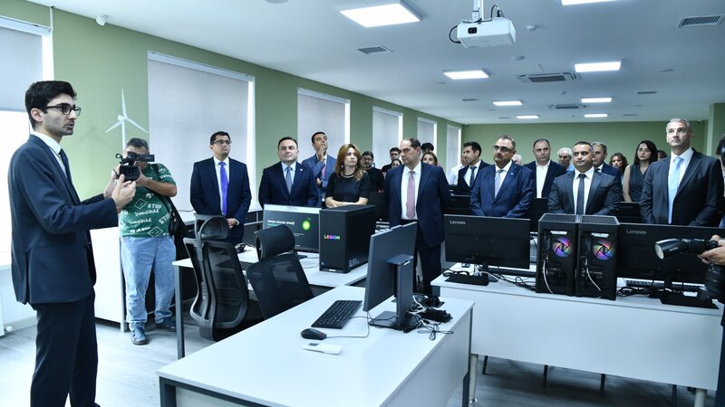 ADNSU-da “Bərpa olunan enerji resursları” mərkəzi və laboratoriyalarının açılışı olub