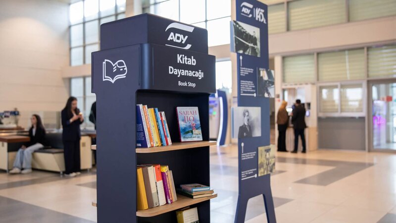 Sumqayıt Dəmiryol Vağzalında "Kitab Dayanacağı" istifadəyə verildi