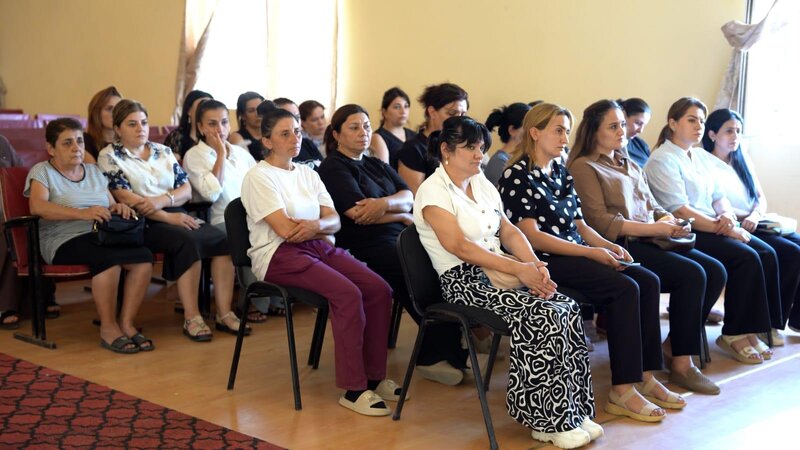 Bölgələrdə “Himayədar ailə” mövzusunda görüşlər keçirildi