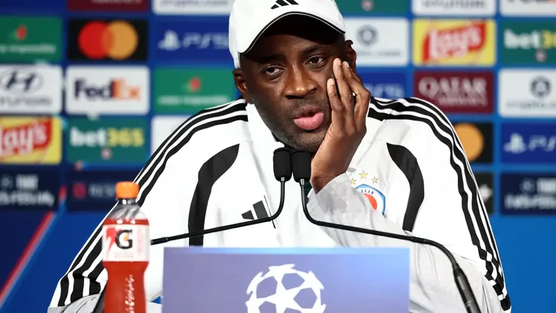 Afrika futbolunun əfsanəsi Yaya Ture tarixə düşdü