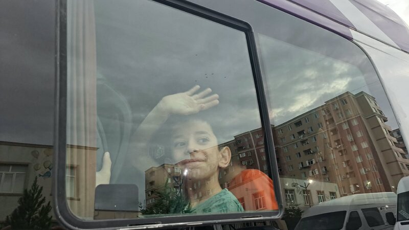 Şükürbəyli kəndinə növbəti köç yola salınıb - FOTO
