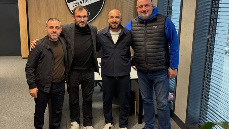 Ayxan Abbasov və İlqar Qurbanov “Rakuv”un oyununu izləyiblər