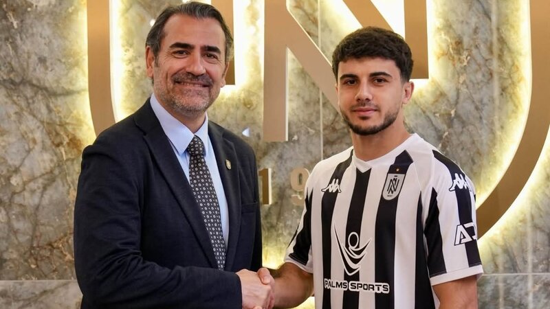 "Neftçi" Emil Səfərovla müqavilə müddətini uzatdı