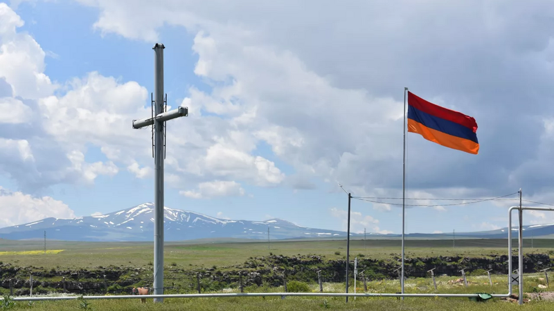 Manukyan: Rusiya bazasını çıxarsa, Ermənistan ordusu Türkiyə ilə sərhədi qoruya bilməyəcək