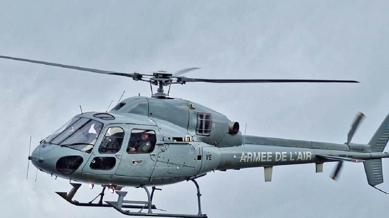 Rusiya freqatı NATO helikopterini atəşə tutdu