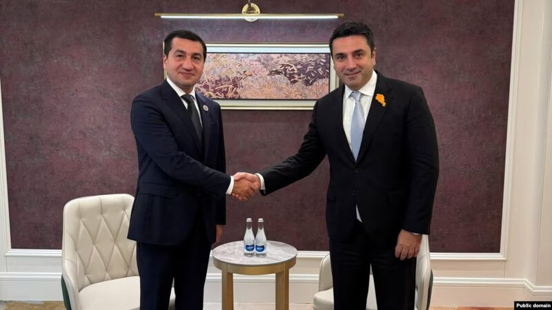 Alen Simonyan: İki gündən bir Hikmət Hacıyevlə danışıram