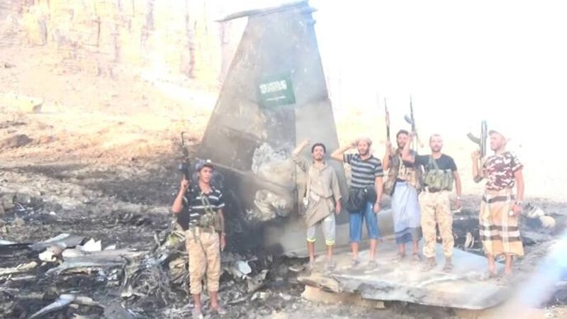 Husilər Yəməndə vurduqları Səudiyyə Ərəbistanının F-15 təyyarəsinin görüntülərini yayıblar